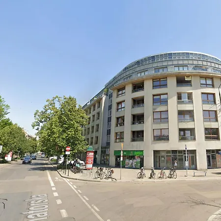 Top 1 Center Near Riverside With Parking Appartamento